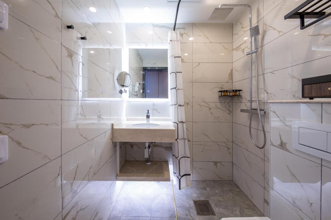 Livington Hotel Стокхолм Екстериор снимка